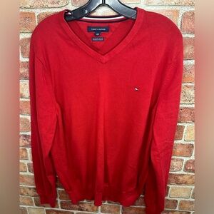 Tommy Hilfiger red V-Neck Sweater size L